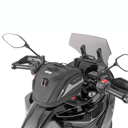 EASY03_tanklock-tank-bag_mounted-on_givi_yamaha-tr