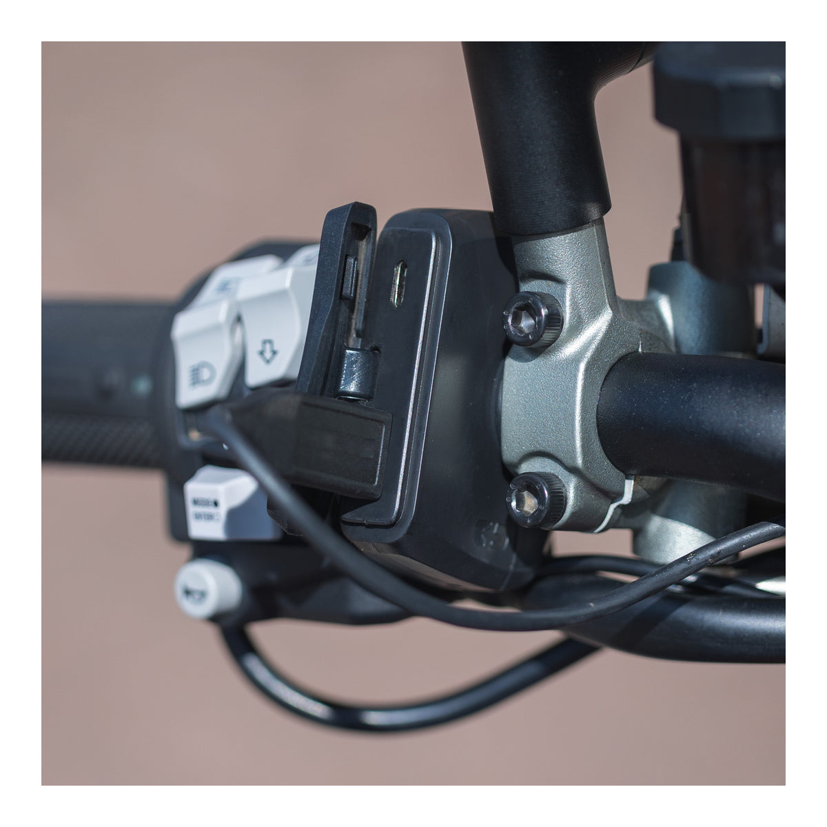 Oxford Slimline USB Type-A and Type-C 3.0 Amp Charging Kit