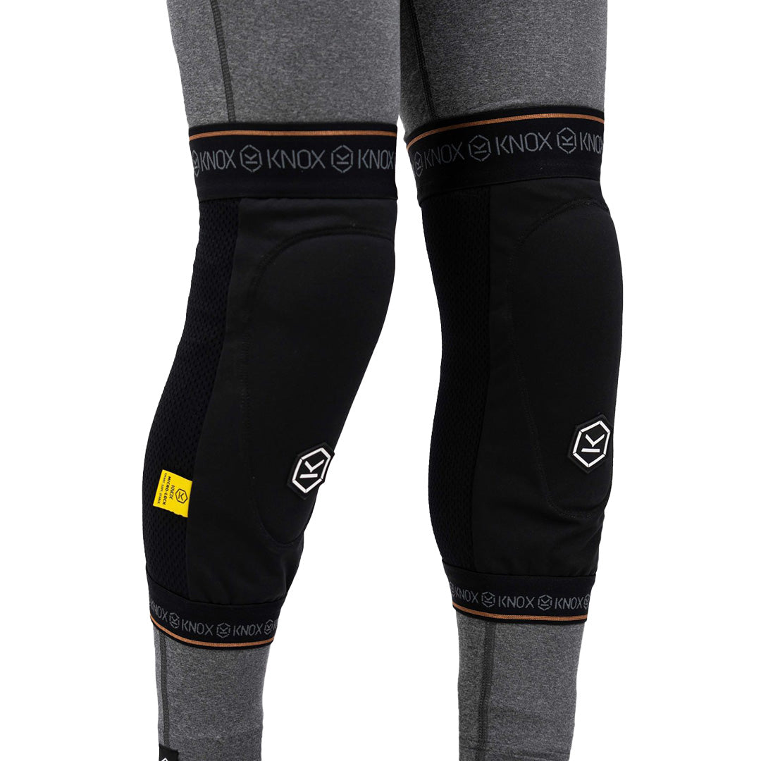 KNOX Action Pro Knee Guards - One Size / Unisex